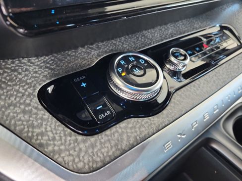 New 2026 Ford Expedition Tremor image 15