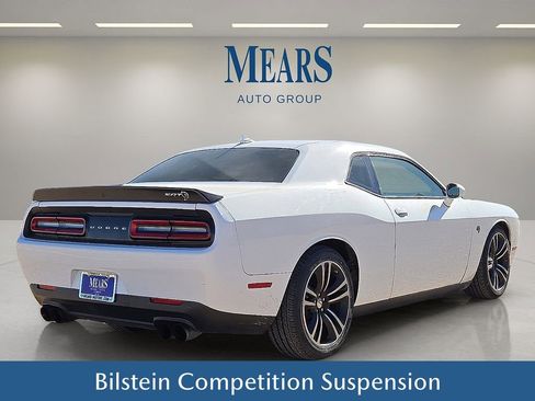 Used 2017 Dodge Challenger SRT Hellcat image 5