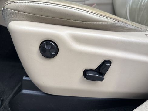 Used 2015 Jeep Grand Cherokee Limited image 12