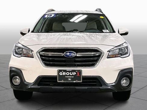 Used 2019 Subaru Outback 2.5i Limited image 4