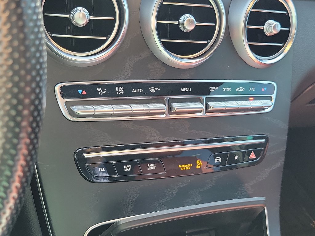 Used 2022 Mercedes-Benz GLC 300 image 37