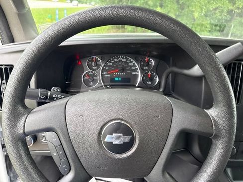 Used 2025 Chevrolet Express 2500 w/ Driver Convenience Package RWD image 16