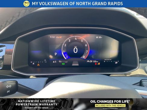 New 2026 Volkswagen Jetta SE image 9