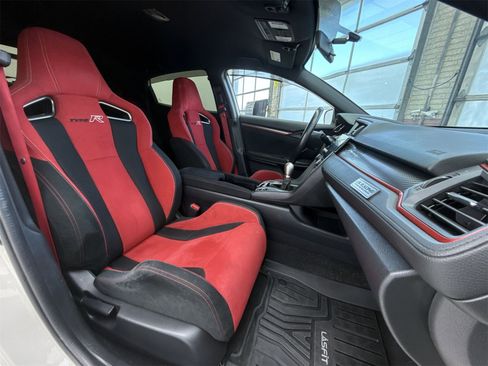 Used 2019 Honda Civic Type R image 13