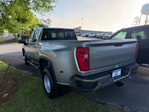 Used 2025 Chevrolet Silverado 3500 LT w/ All Star Edition AWD/4WD image 6