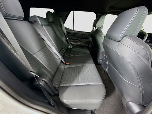 New 2025 Toyota 4Runner TRD Off-Road Premium image 28