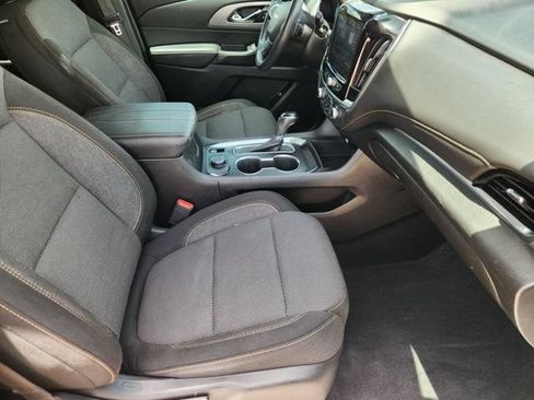 Used 2020 Chevrolet Traverse LT FWD image 13