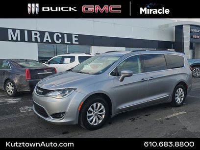 Used 2017 Chrysler Pacifica Touring-L