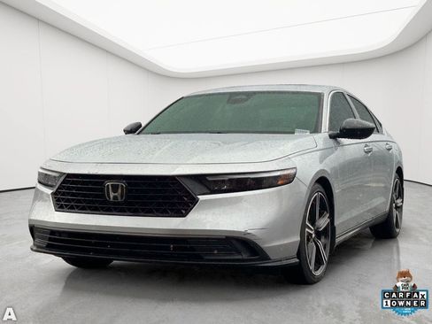 Used 2024 Honda Accord Sport image 2