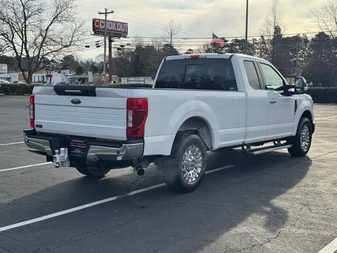 Used 2022 Ford F250 XLT w/ XLT Premium Package image 6