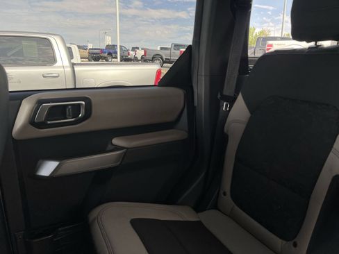 Used 2022 Ford Bronco Wildtrak AWD/4WD image 12