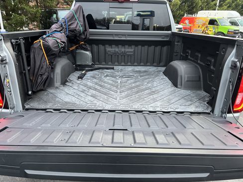 Certified 2025 GMC Sierra 1500 Denali w/ Technology Package image 31