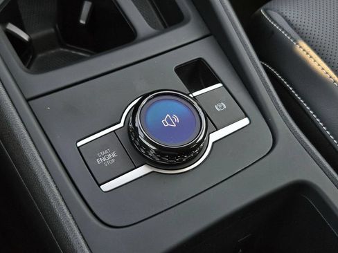 Used 2026 Volkswagen Tiguan SE FWD image 18