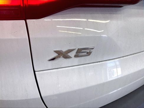 Used 2023 BMW X5 xDrive40i w/ Premium Package AWD/4WD image 11