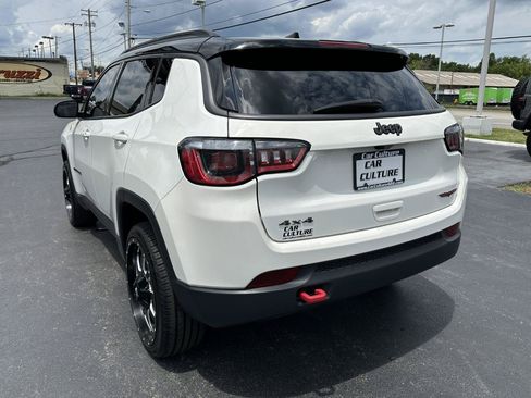 Used 2020 Jeep Compass Trailhawk AWD/4WD image 12