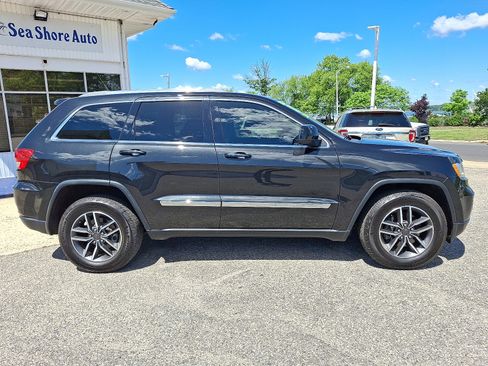 Used 2012 Jeep Grand Cherokee Laredo AWD/4WD image 7