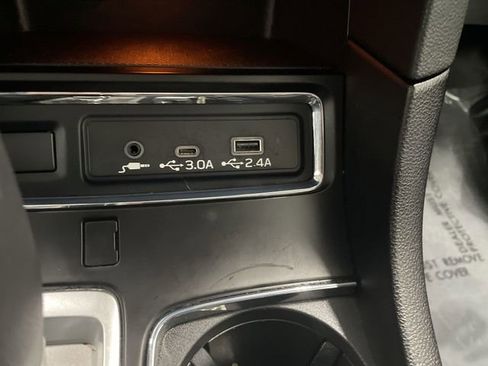 Used 2025 Subaru Ascent Premium image 28