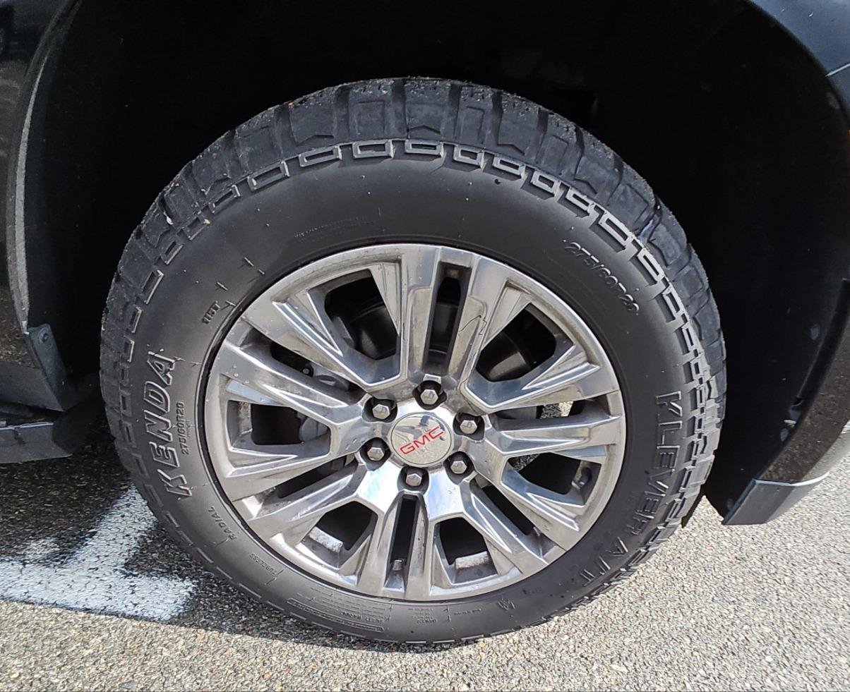 Used 2021 GMC Yukon XL Denali AWD/4WD image 24