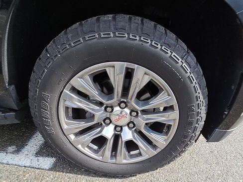 Used 2021 GMC Yukon XL Denali AWD/4WD image 24