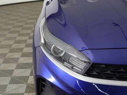 Used 2023 Kia Forte LXS w/ LXS Technology Package image 12