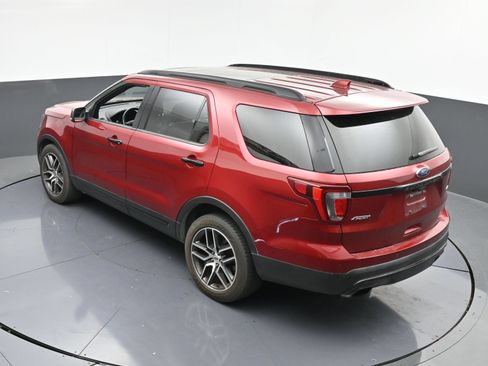 Used 2016 Ford Explorer Sport w/ Equipment Group 401A AWD/4WD image 38