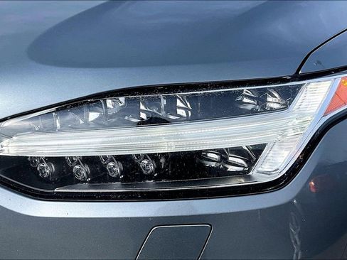 Used 2018 Volvo XC90 T6 Inscription w/ Convenience Package image 40