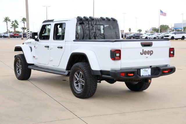 Used 2025 Jeep Gladiator Mojave AWD/4WD image 5