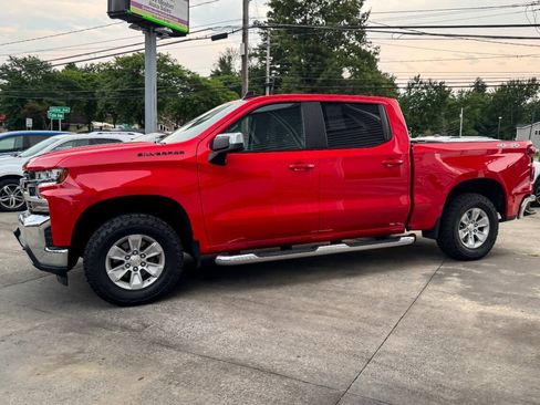 Used 2021 Chevrolet Silverado 1500 LT w/ LPO, Dark Essentials Package AWD/4WD image 6