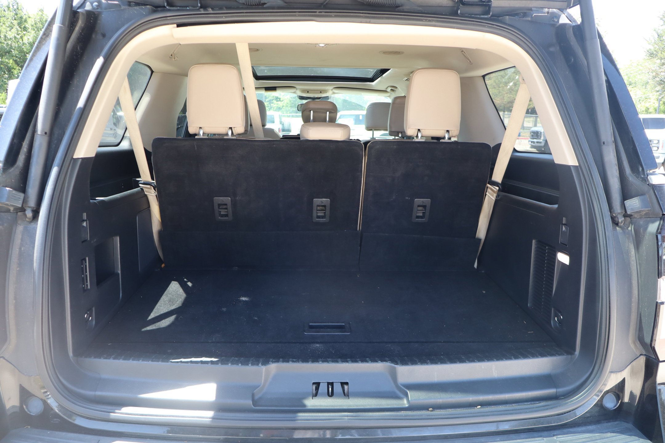 Used 2024 Ford Expedition Max Limited RWD image 29