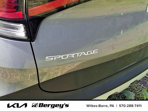 Certified 2023 Kia Sportage LX AWD/4WD image 12