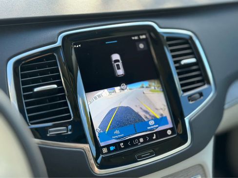 Used 2023 Volvo XC90 T8 Plus w/ Protection Package image 21