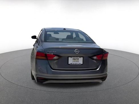Used 2026 Nissan Altima 2.5 SV FWD image 11