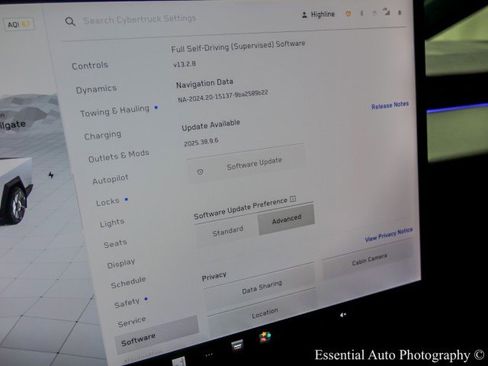 Used 2024 Tesla Cybertruck Cyberbeast image 33