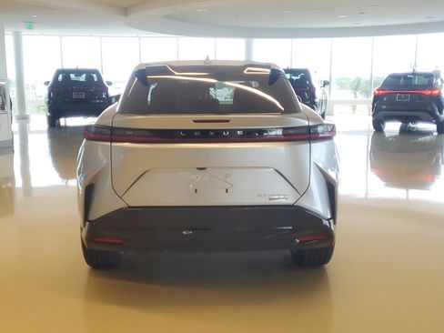 Used 2023 Lexus RZ 450e Premium w/ Accessory Package (Z1) AWD/4WD image 9