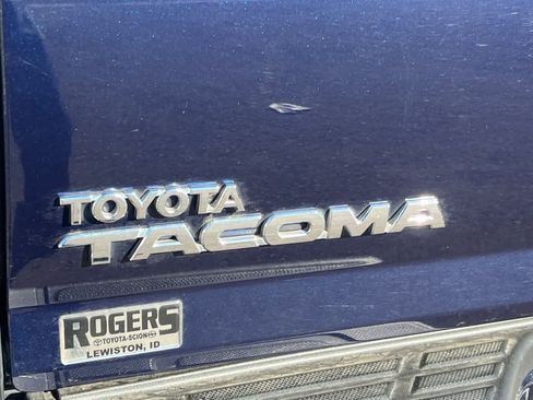 Used 2012 Toyota Tacoma 4x4 Double Cab w/ TRD Sport Pkg image 21