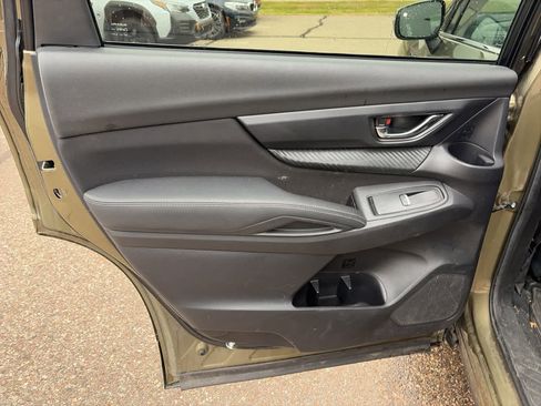 Used 2023 Subaru Ascent Premium w/ Convenience Package image 18