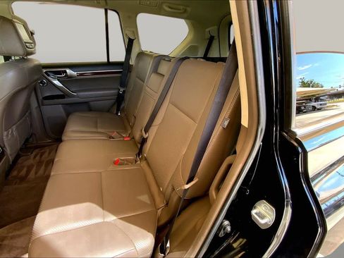 Used 2016 Lexus GX 460 Luxury AWD/4WD image 21