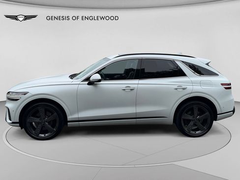 Used 2023 Genesis GV70 2.5T w/ Sport Prestige Package AWD/4WD image 13