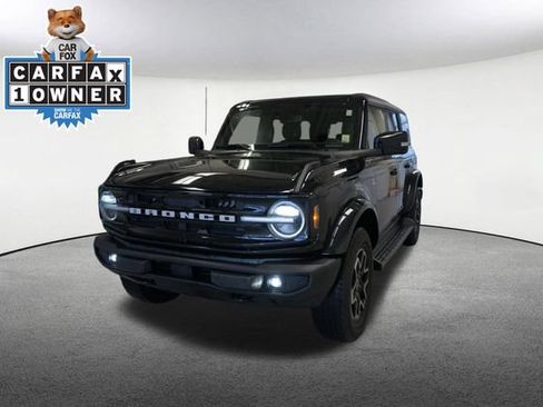 Certified 2025 Ford Bronco Outer Banks AWD/4WD image 1
