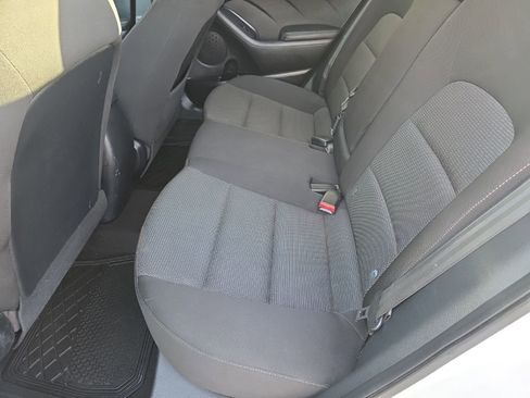 Used 2017 Kia Forte LX FWD image 4