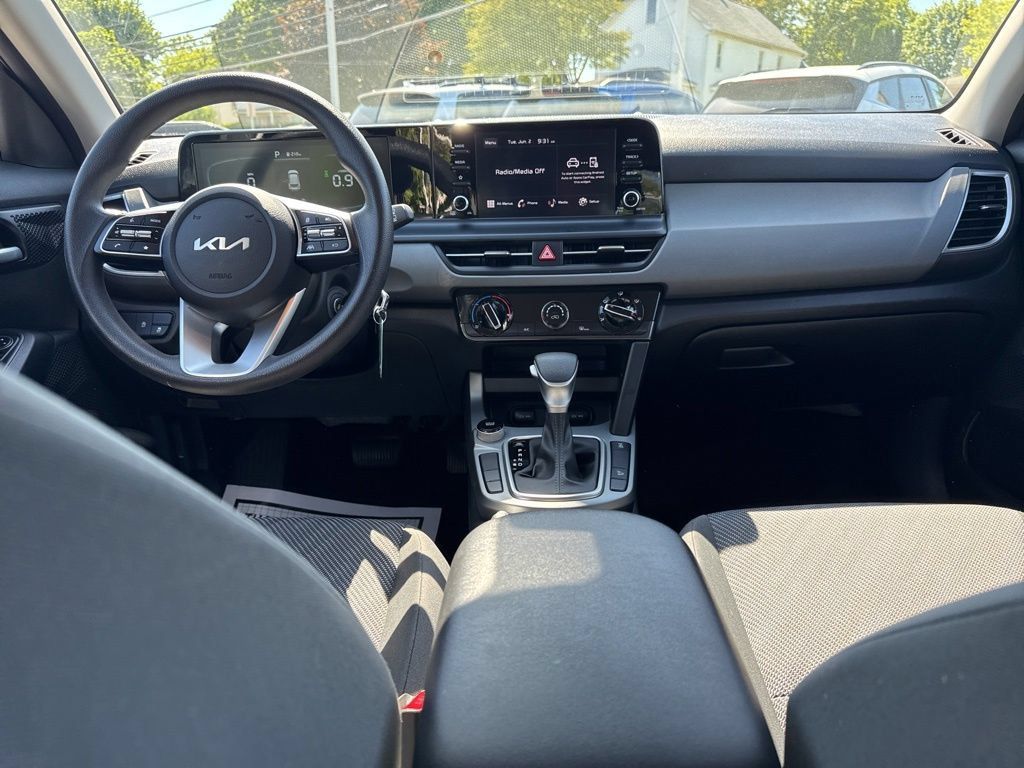 Certified 2024 Kia Seltos LX AWD/4WD image 19