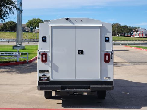 New 2025 Chevrolet Express 3500 w/ Power Convenience Package image 12