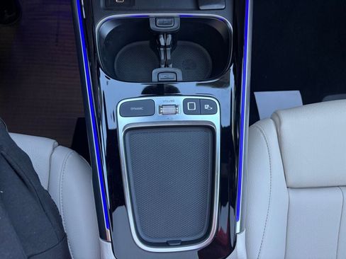 New 2026 Mercedes-Benz GLB 250 4MATIC image 21