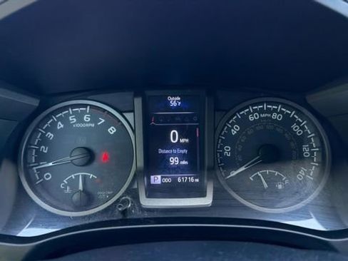 Used 2019 Toyota Tacoma TRD Sport image 14