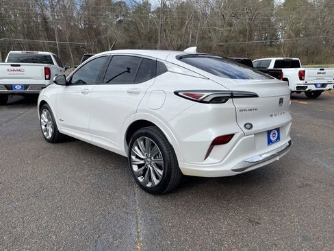 Used 2024 Buick Envista Avenir image 3