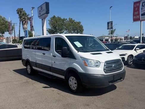 Used 2016 Ford Transit 350 XLT RWD image 2