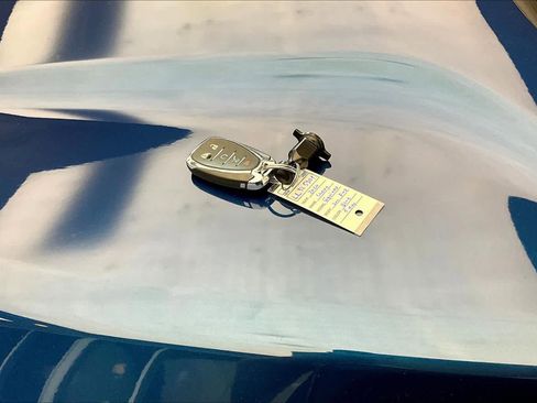 Used 2020 Chevrolet Equinox LT image 26