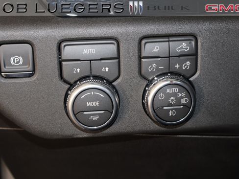Certified 2026 GMC Sierra 1500 SLT AWD/4WD image 26