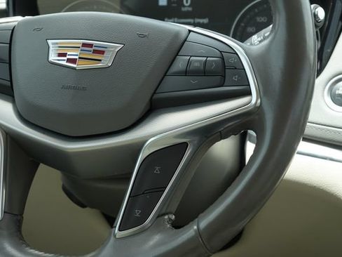 Used 2021 Cadillac XT5 Premium Luxury FWD image 21