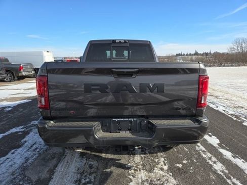 Used 2025 RAM 2500 Laramie AWD/4WD image 4